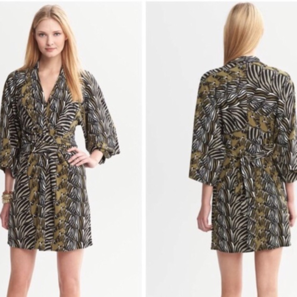 Banana Republic Animal print dress